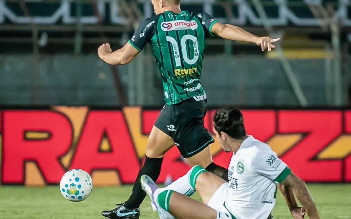 Goi&aacute;s marca no fim, elimina Maring&aacute; e avan&ccedil;a &agrave; quinta fase da Copa do Brasil