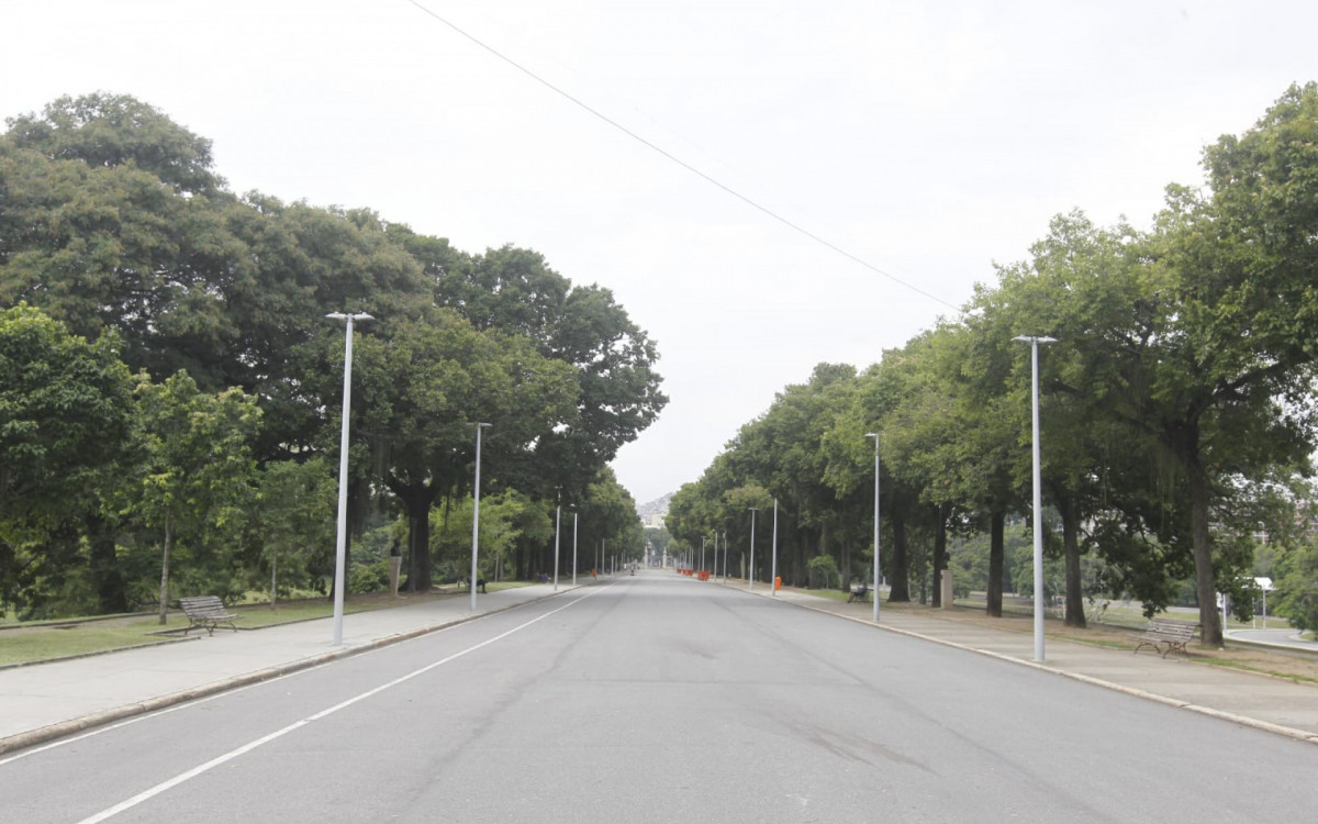 Quinta da Boa Vista, na Zona Norte do Rio, ficou com o tempo nublado nesta quinta