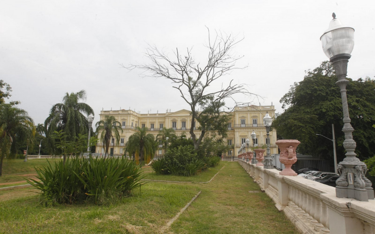 Céu ficou nublado no último dia de verão, na Quinta da Boa Vista, na Zona Norte