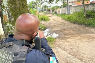 PM e PF miram envolvidos em roubos de veículos e cargas durante operação em São Gonçalo