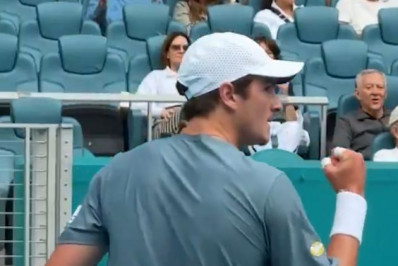 João Fonseca supera húngaro e vai enfrentar Alcaraz no Miami Open