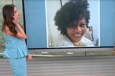 Apresentadora vai às lágrimas ao anunciar morte de produtora da TV Globo