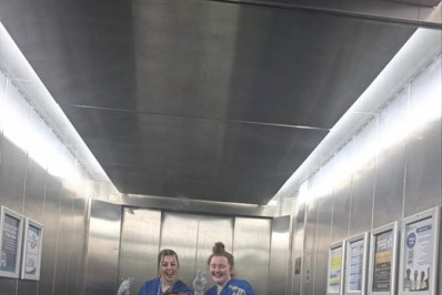 Jogador perde parte do dedo em jogo da Liga dos Campeões