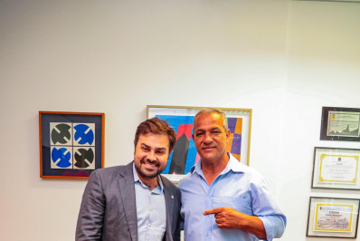 Deputado Vinicius Cozzolino aprova homenagem na Alerj à DHBF