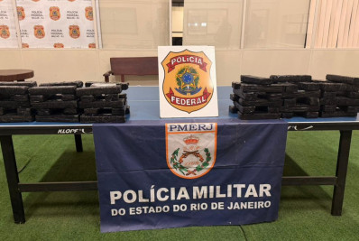 Casal é preso com 51 kg de maconha na BR-101 e droga abasteceria região Norte Fluminense