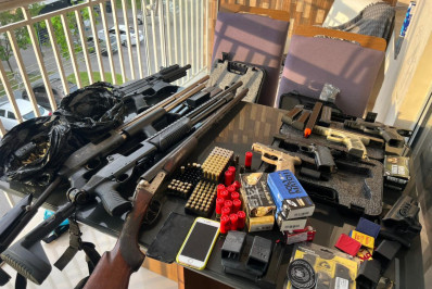 Polícia realiza operação contra organização criminosa de tráfico de armas