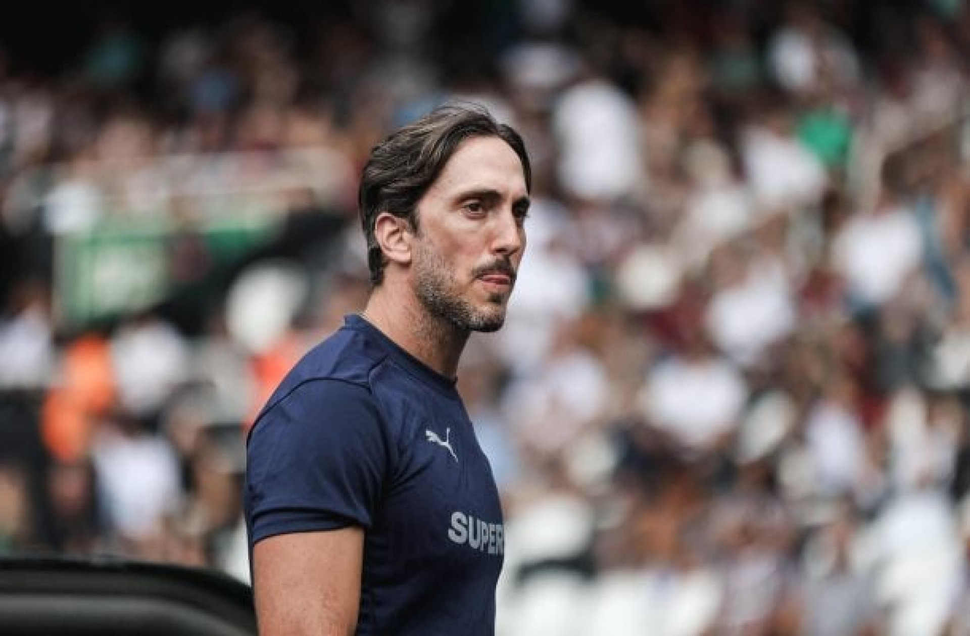 Torcedores do Fluminense colocam virada para o Vasco na conta de Zubeld&iacute;a: “Humilhante”