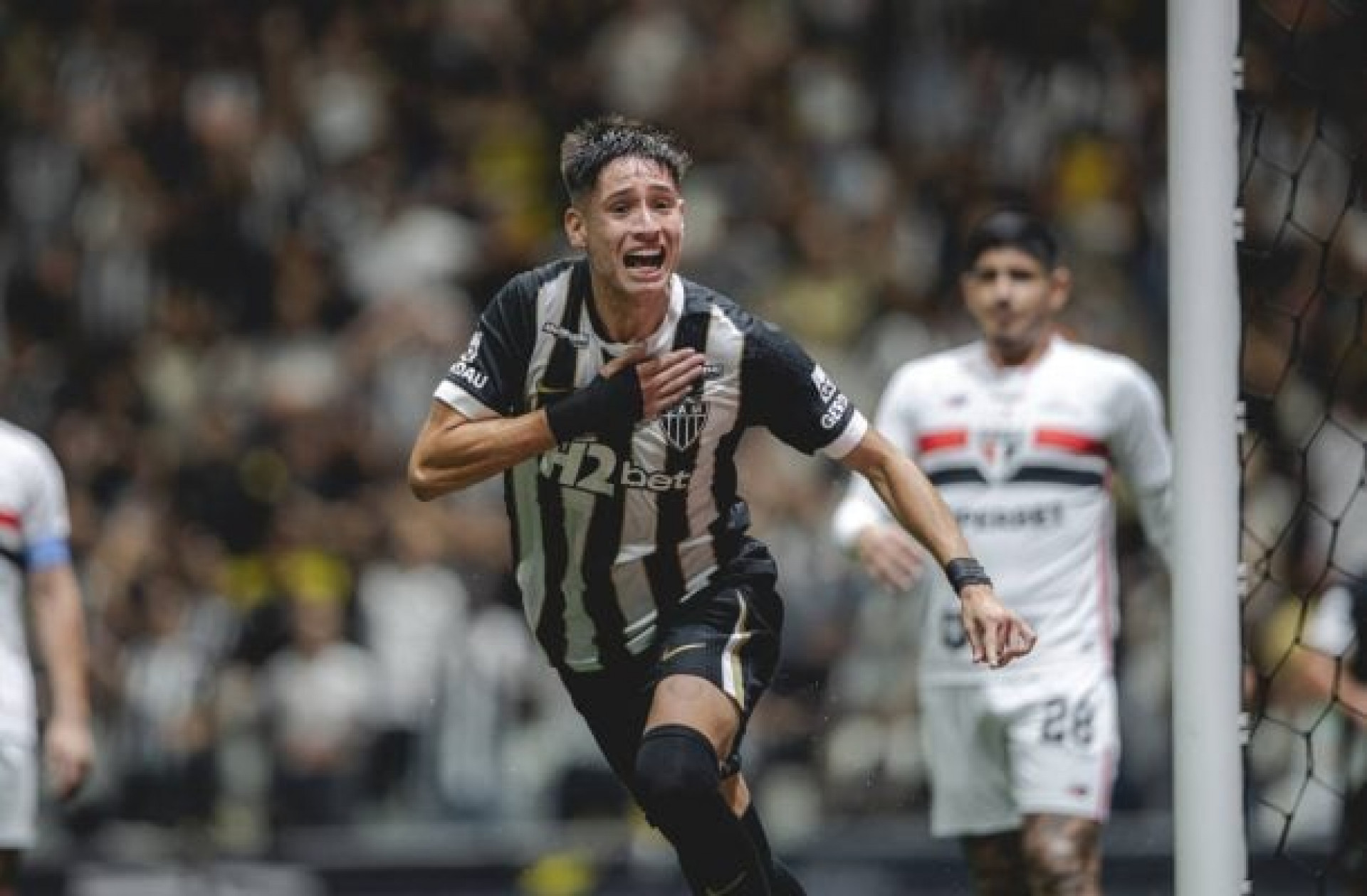 Iv&aacute;n Rom&aacute;n ganha espa&ccedil;o e faz seu primeiro gol pelo Atl&eacute;tico