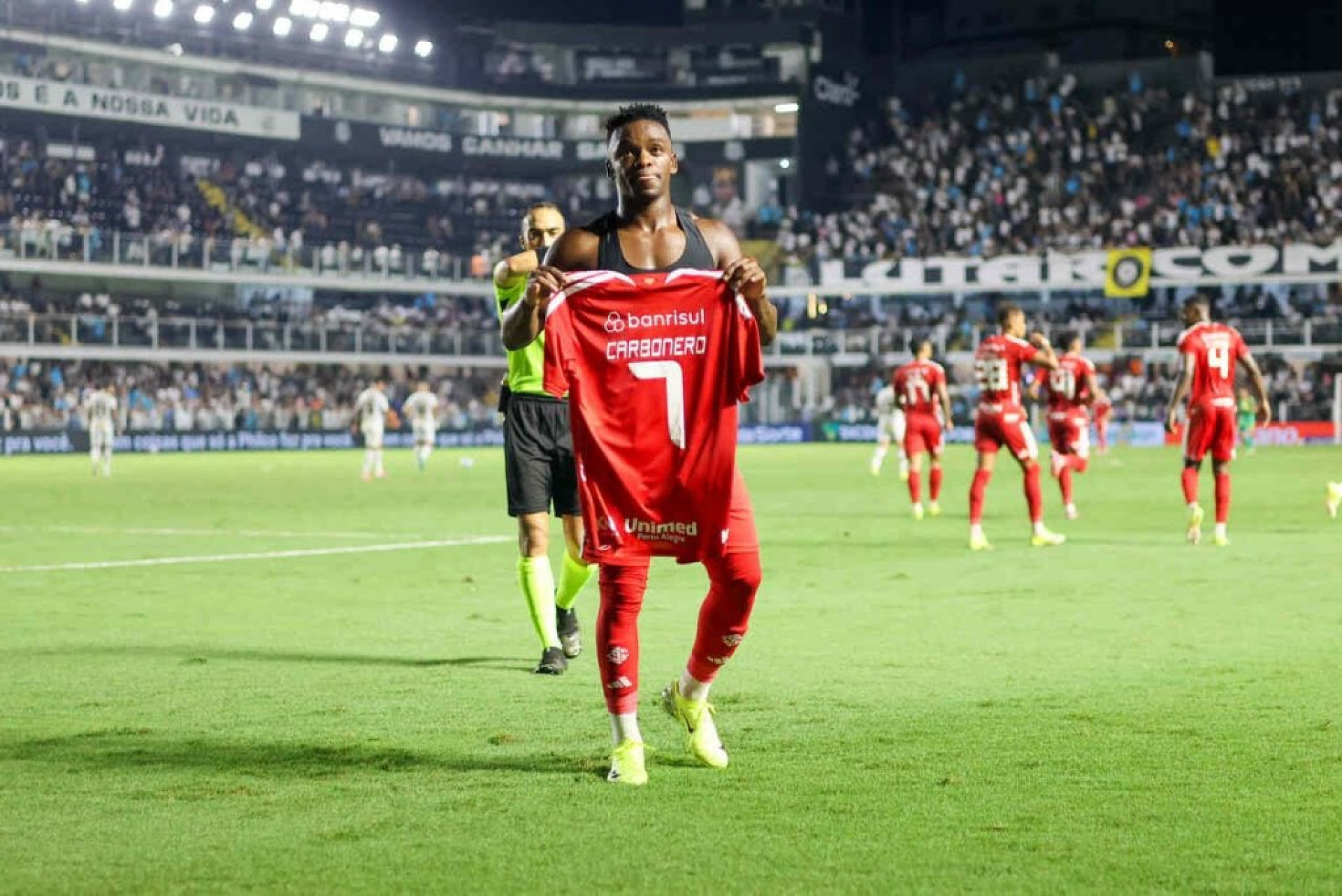 Carbonero destaca confian&ccedil;a do elenco do Internacional no trabalho de Pezzolano