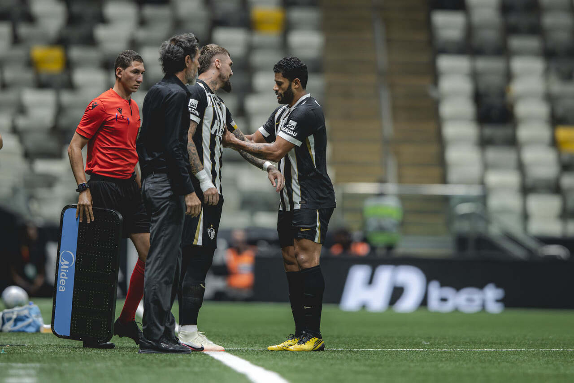 Filha de Hulk sofre rea&ccedil;&atilde;o al&eacute;rgica grave e mobiliza atendimento emergencial em Belo Horizonte