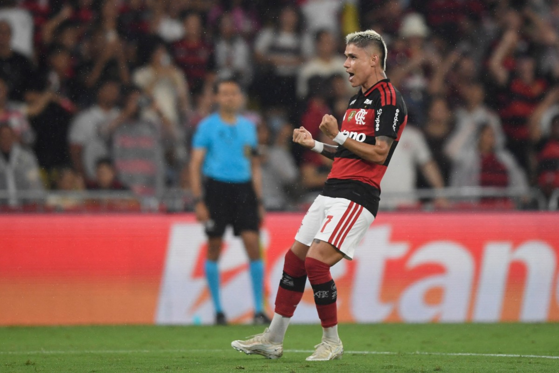 Luiz Araújo marcou na vitória do Flamengo sobre o Remo - Daniel Ramalho / AFP