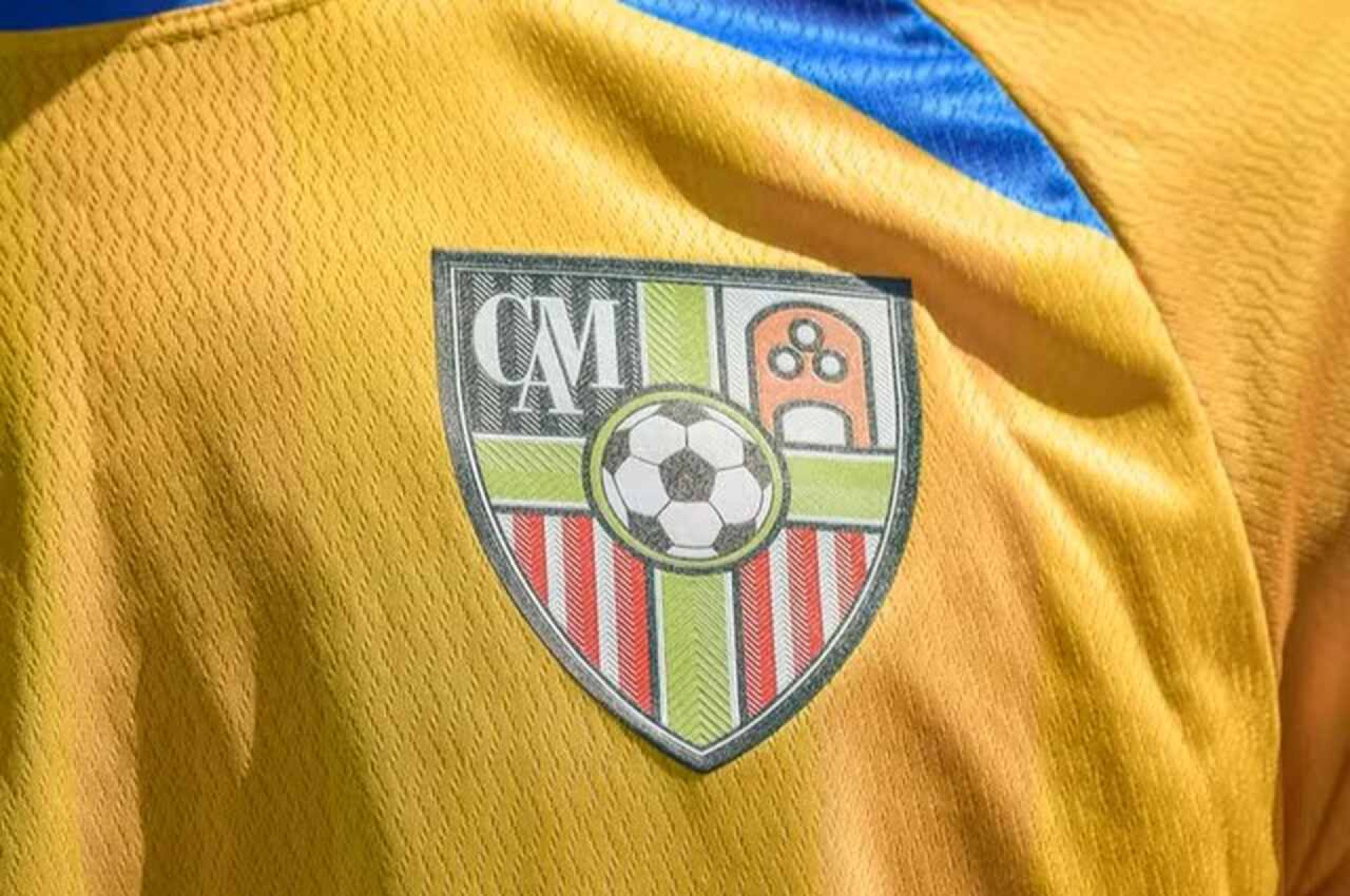 Homenagem faz uniforme de clube de Santa Catarina ganhar popularidade na Alemanha