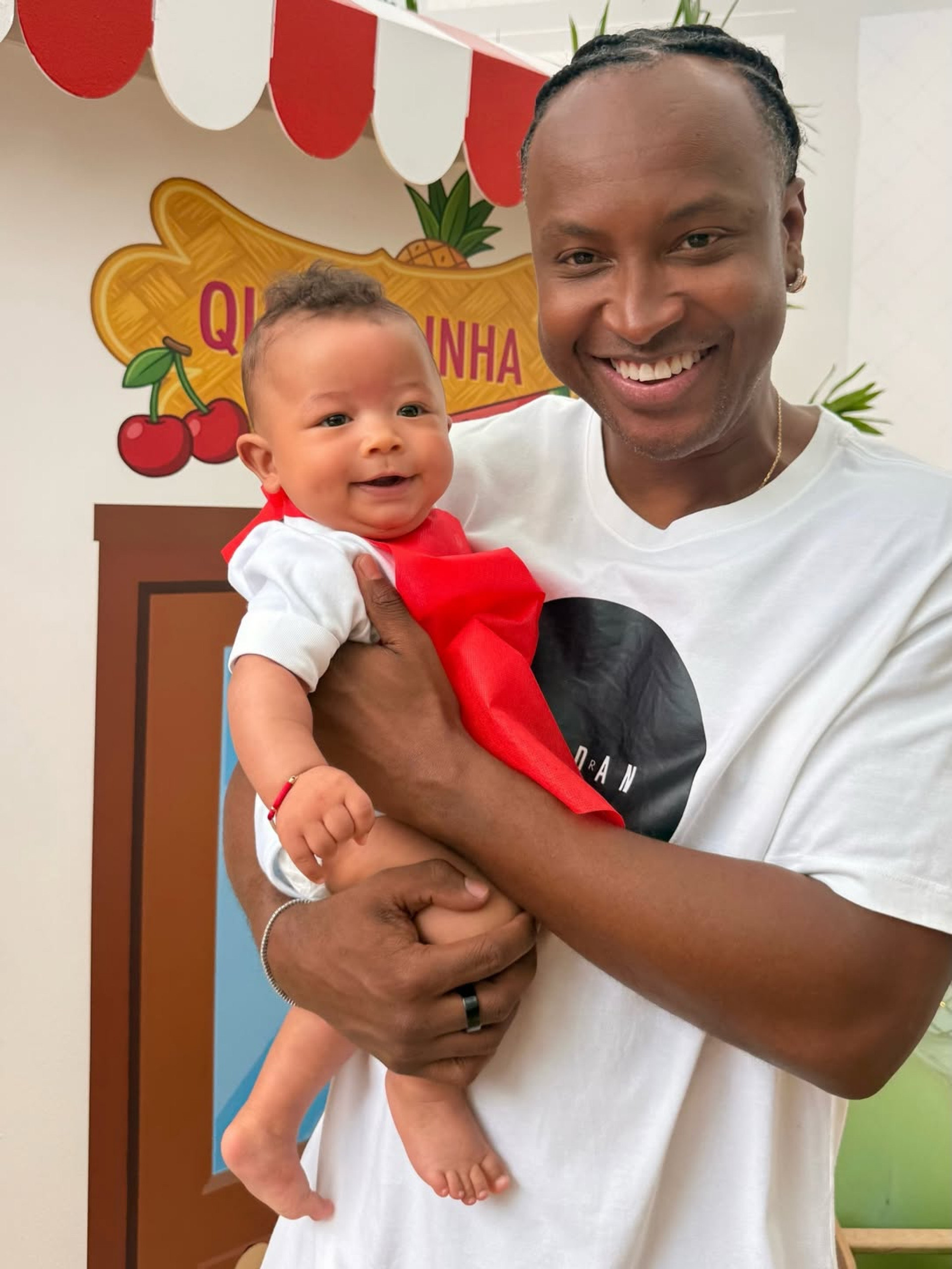 Carol Peixinho e Thiaguinho celebram 6 meses do filho com tema 'Quitandinha' - Reprodução / Instagram