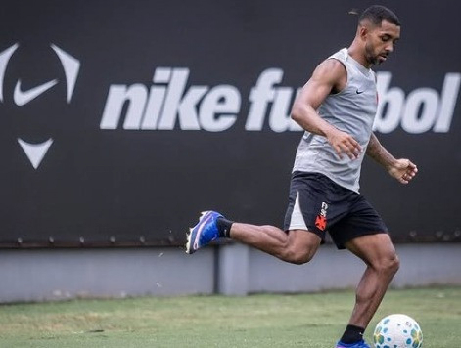 Vasco deve ter posição reforçada para a partida contra o Atlético-MG