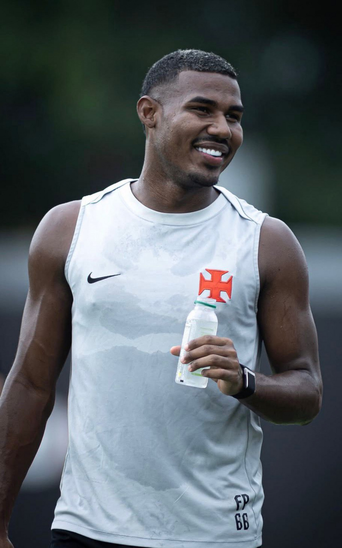 Cuiabano assume a titularidade ap&oacute;s a chegada de Renato Ga&uacute;cho ao Vasco - Matheus Lima / Vasco