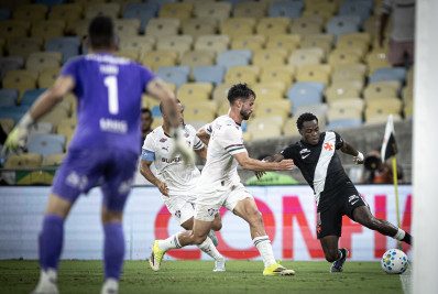 Andrés Gómez coroa bom momento no Vasco com convocação para a seleção colombiana