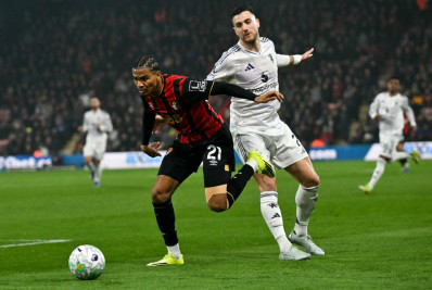 Manchester United empata com o Bournemouth em jogo de quatro gols e uma expulsão