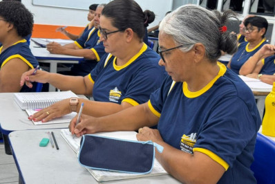 Rio das Ostras amplia acesso à educação e aposta em formação para mudar histórias