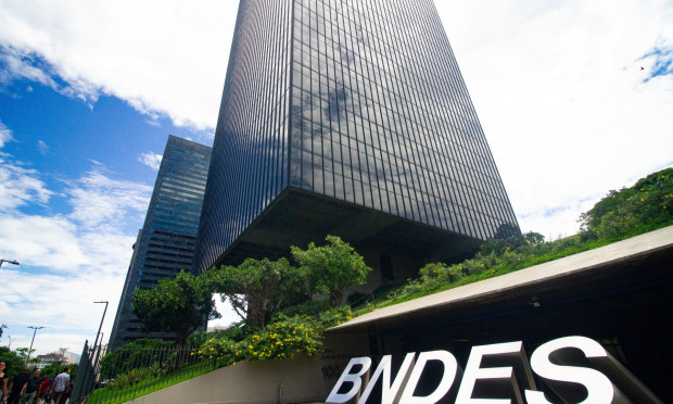 CPI e gastos triplicados: os escândalos envolvendo o BNDES