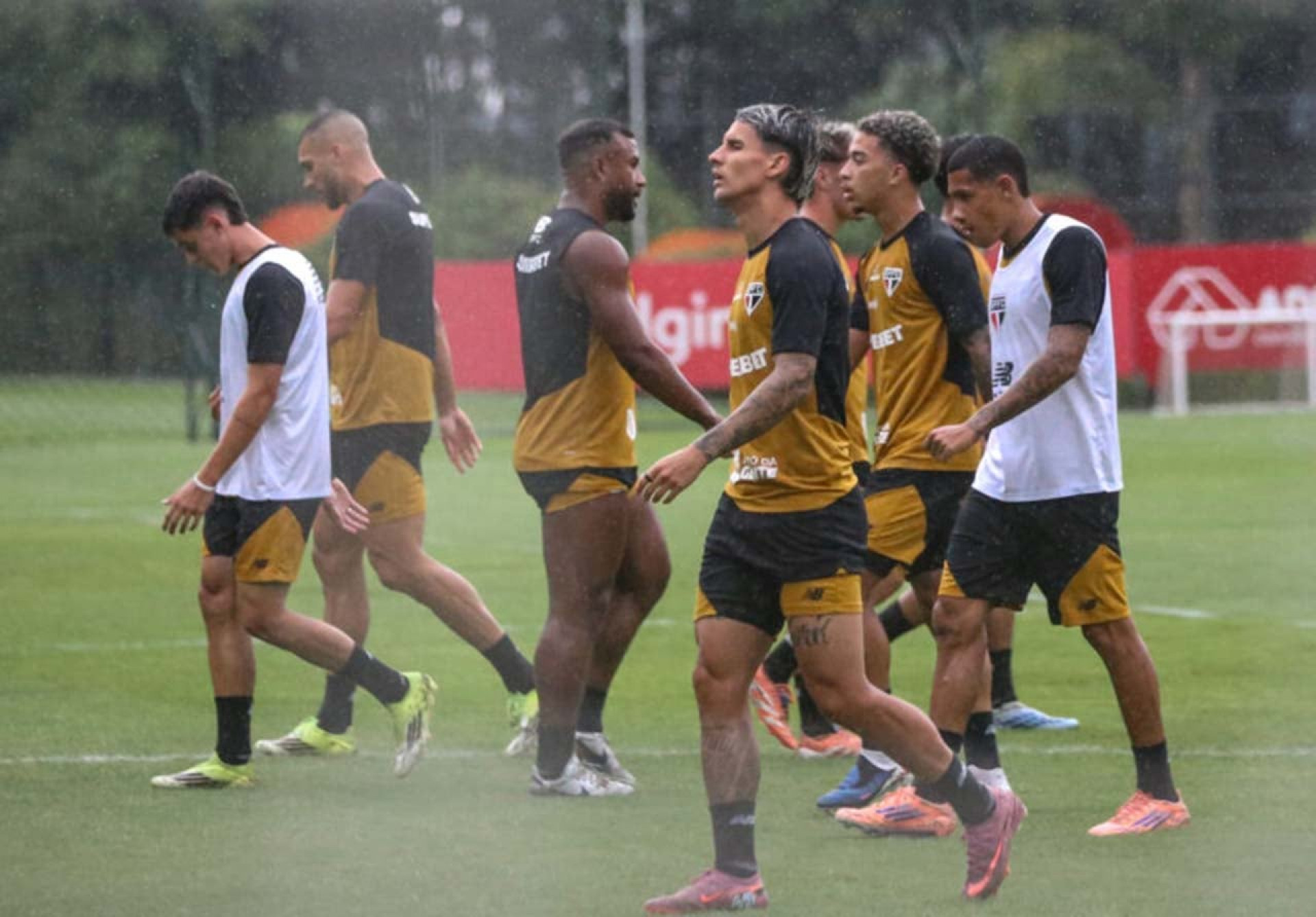 S&atilde;o Paulo encerra prepara&ccedil;&atilde;o para o Choque-Rei. Veja prov&aacute;vel time