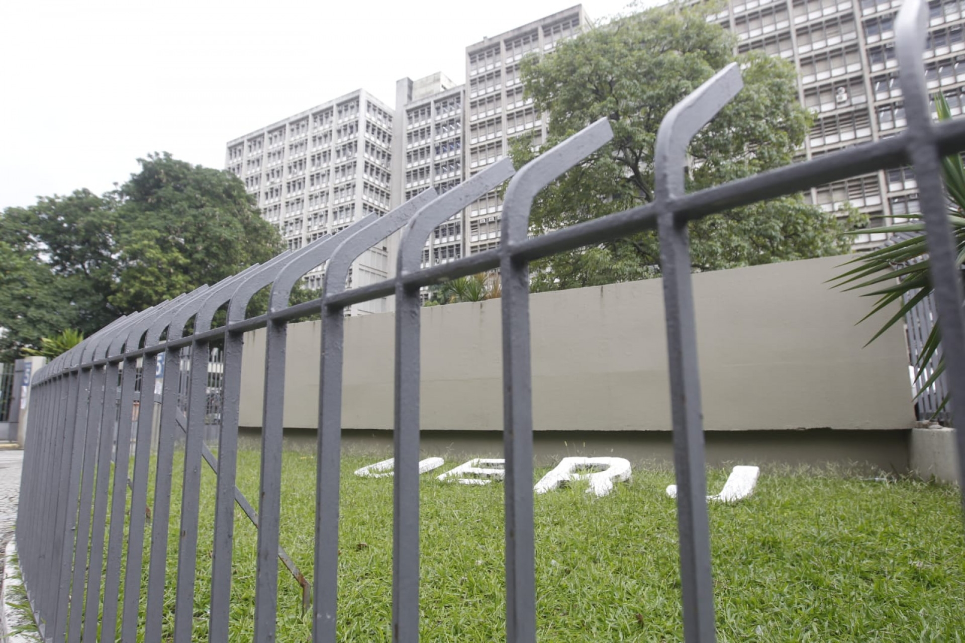 Assalto aconteceu dentro do campus da Uerj, no Maracanã - Reginaldo Pimenta / Agência O Dia