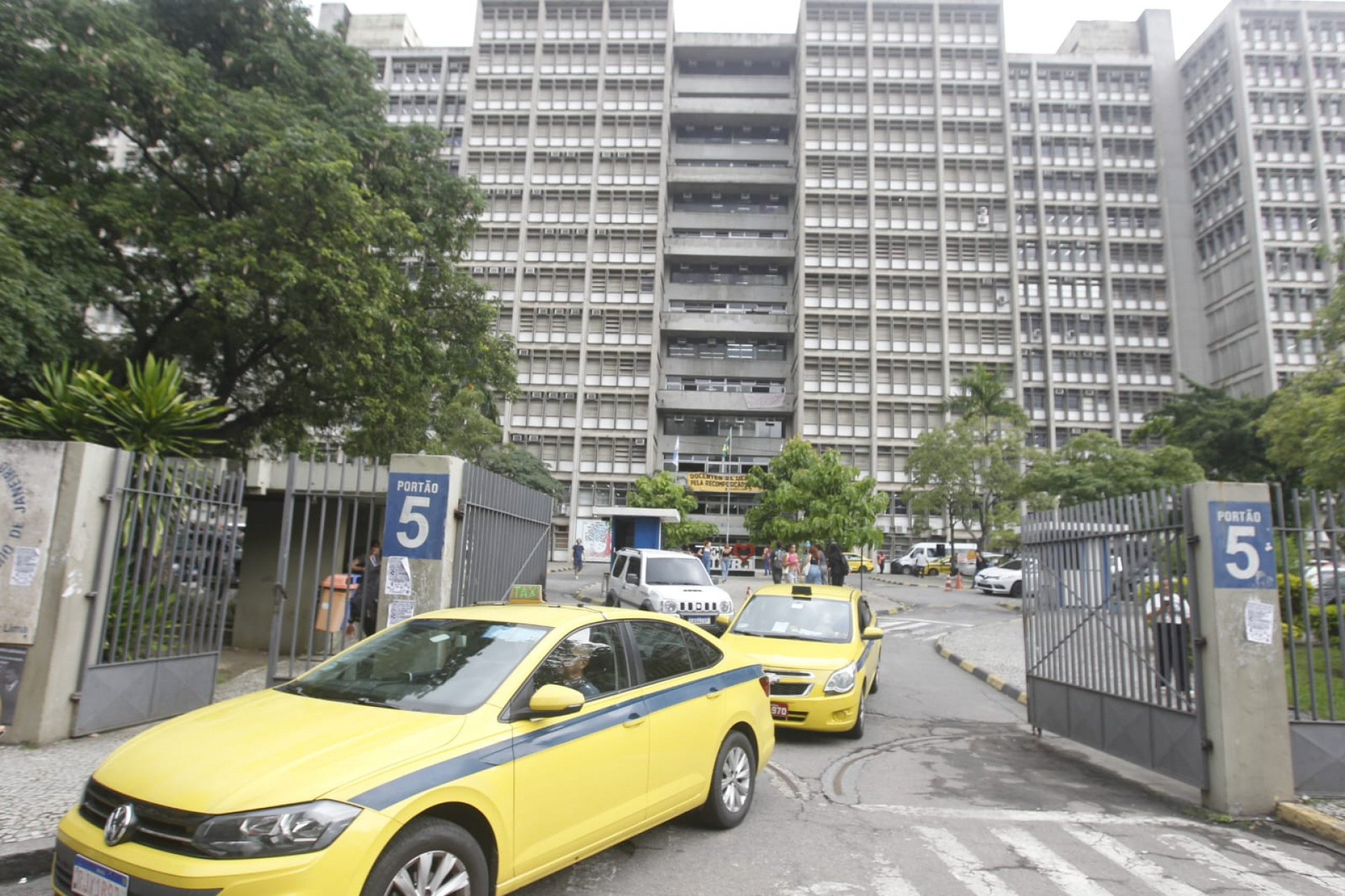 Entrada do campus da Uerj, no Maracanã - Reginaldo Pimenta / Agência O Dia