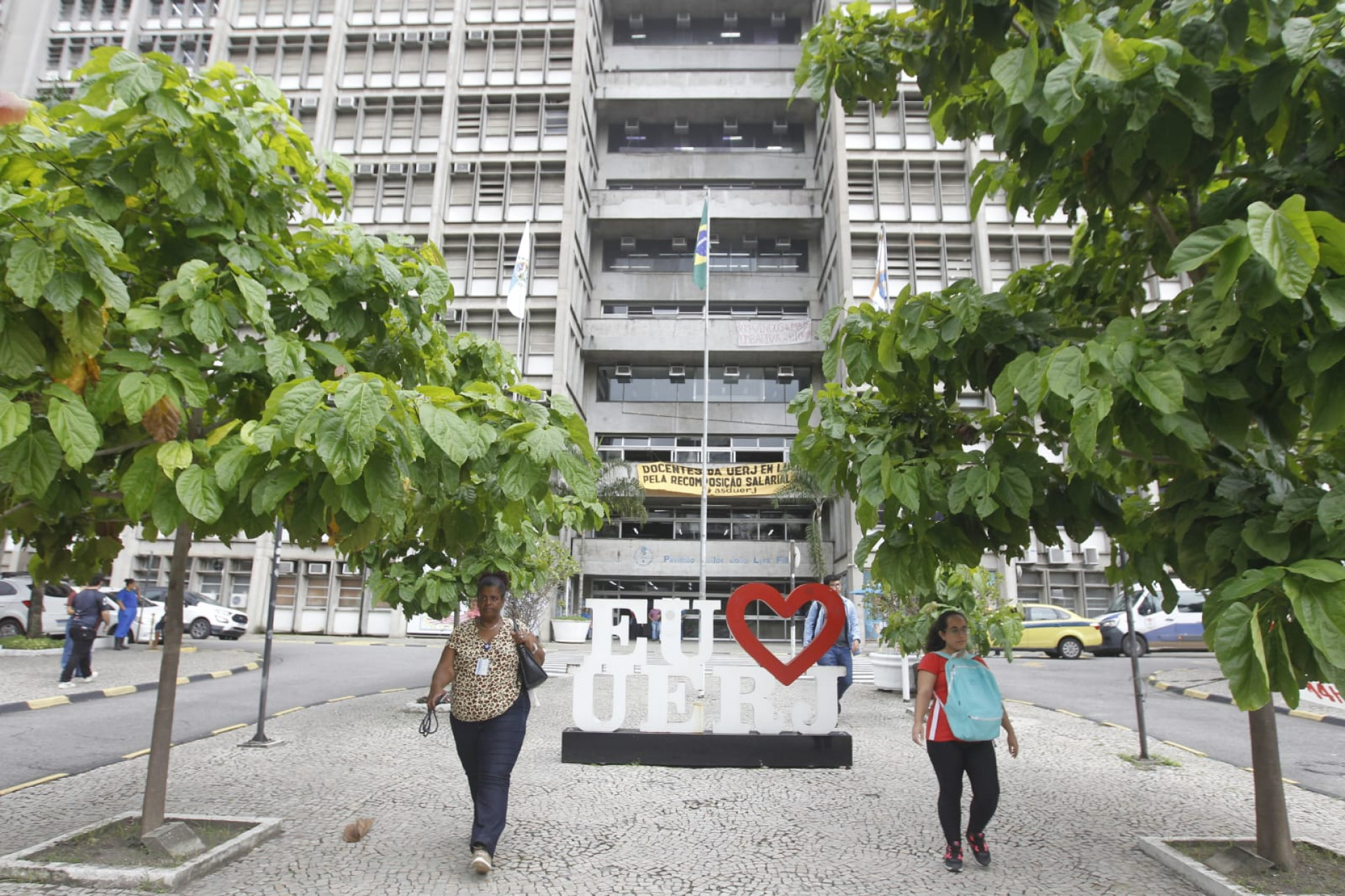 Entrada do campus da Uerj, no Maracanã - Reginaldo Pimenta / Agência O Dia