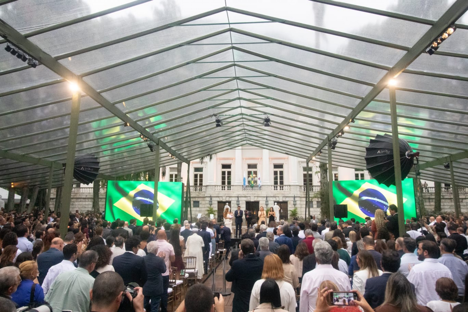 Em cerimônia no Palácio da Cidade, Eduardo Paes transmite cargo de prefeito para Eduardo Cavaliere - Érica Martin / Agência O Dia