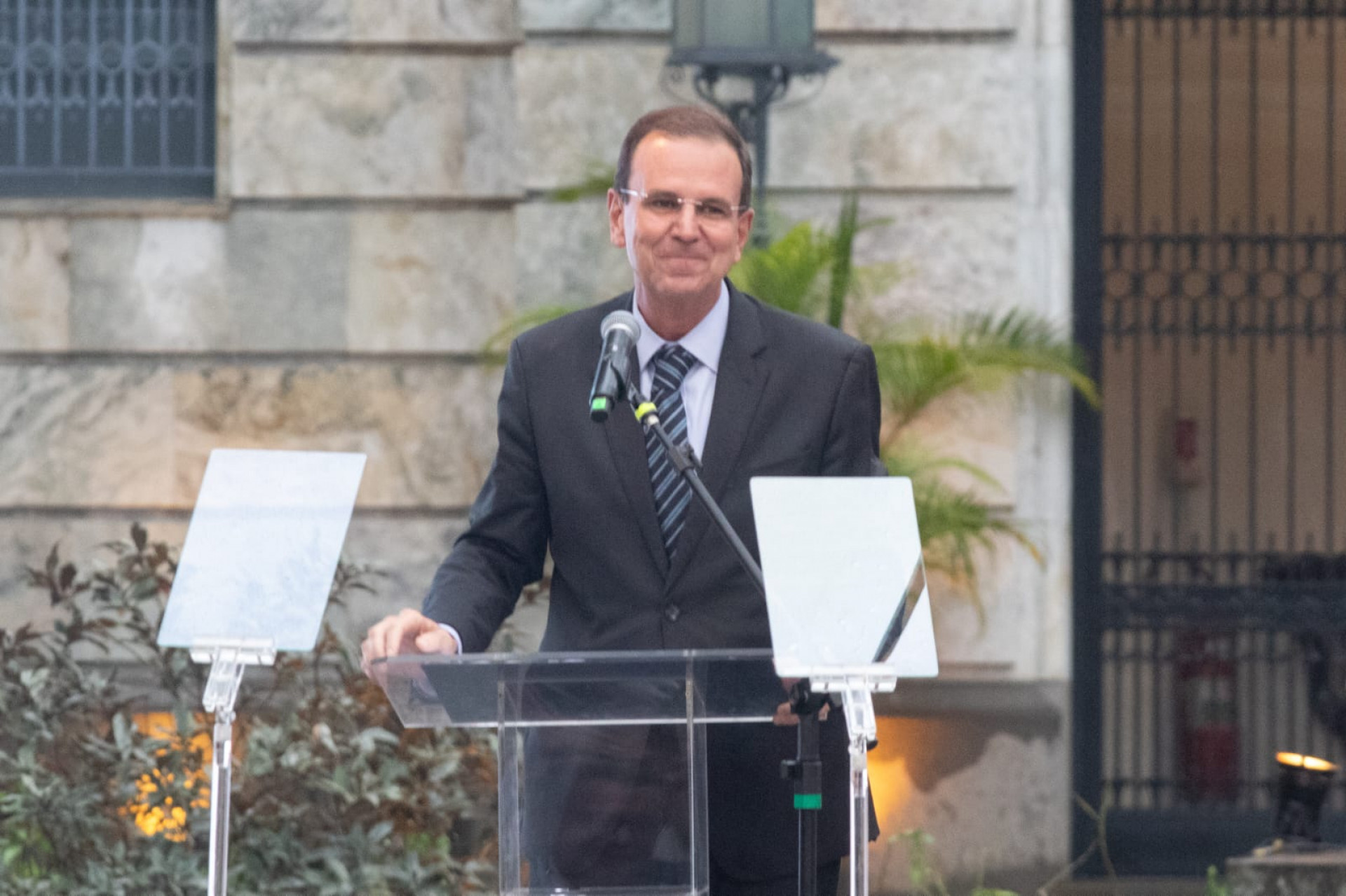 Em cerimônia no Palácio da Cidade, Eduardo Paes transmite cargo de prefeito para Eduardo Cavaliere - Érica Martin / Agência O Dia