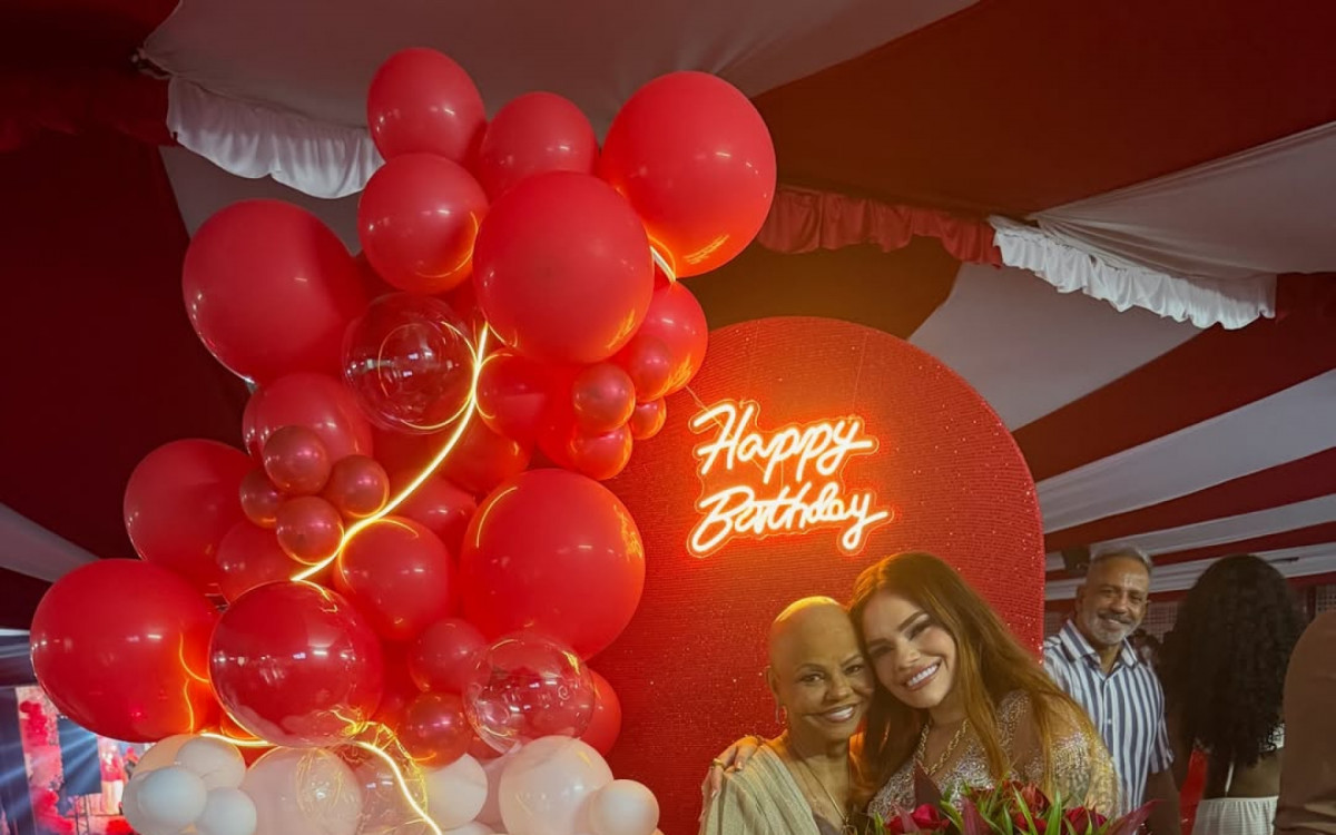 Lara Mara fez uma homenagem nas redes com fotos de diferentes momentos com a av&oacute; Deise