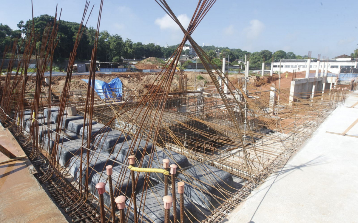 Prefeito Eduardo Cavaliere visita as obras do novo Terminal BRT Bairro Imperial Santa Cruz