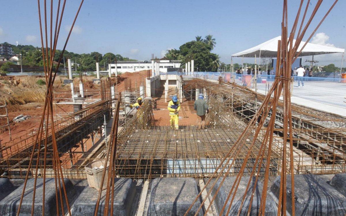 Prefeito Eduardo Cavaliere visita as obras do novo Terminal BRT Bairro Imperial Santa Cruz