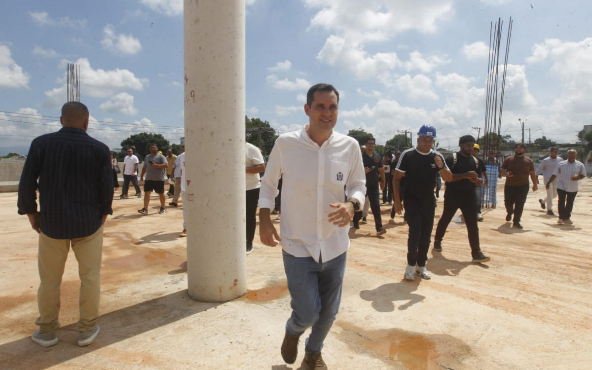 Prefeito Eduardo Cavaliere visita as obras do novo Terminal BRT Bairro Imperial Santa Cruz
