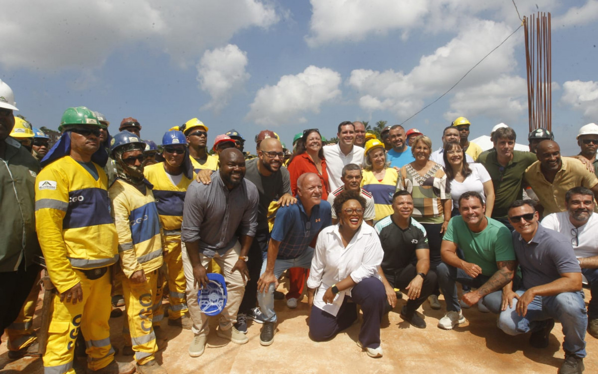 Prefeito Eduardo Cavaliere visita as obras do novo Terminal BRT Bairro Imperial Santa Cruz