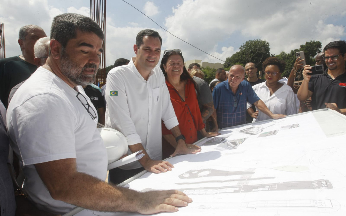 Prefeito Eduardo Cavaliere visita as obras do novo Terminal BRT Bairro Imperial Santa Cruz