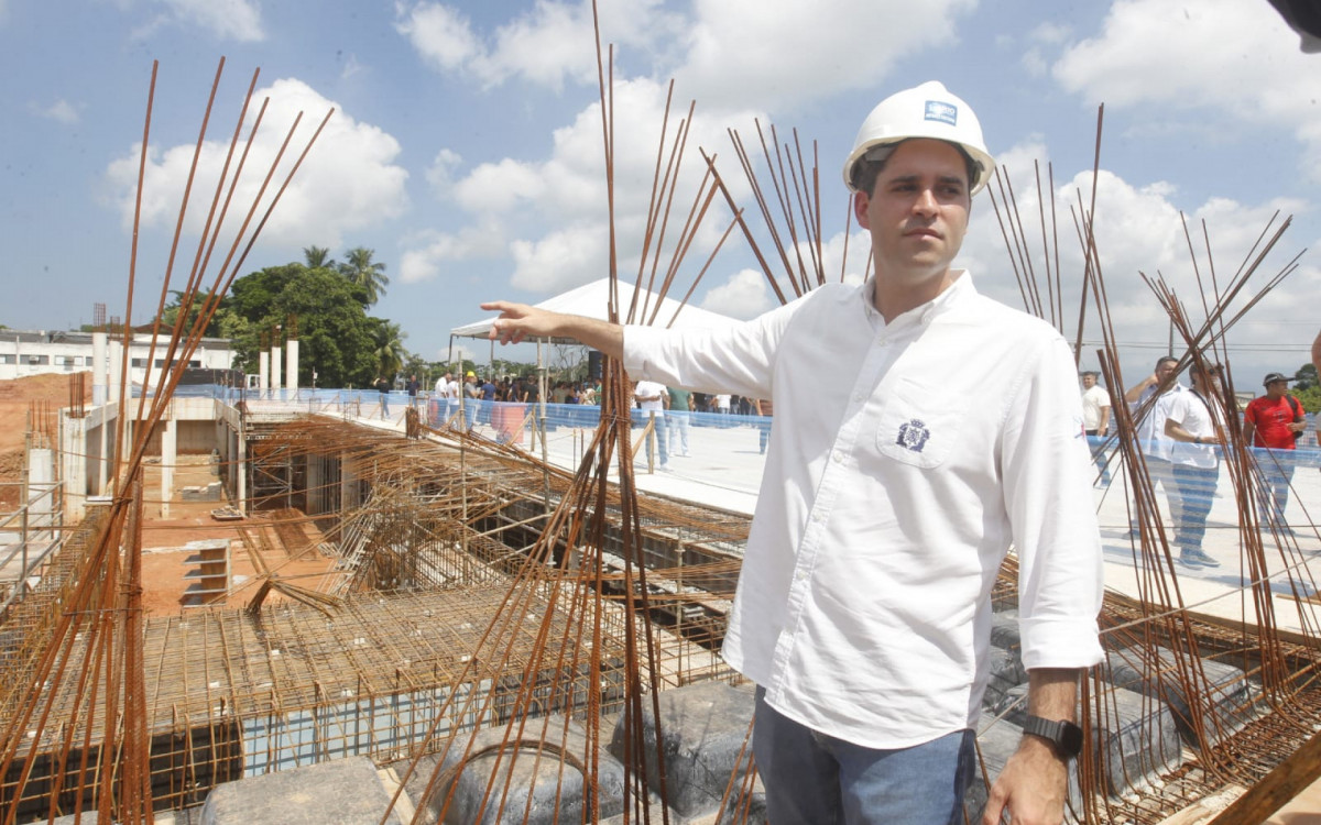 Prefeito Eduardo Cavaliere visita as obras do novo Terminal BRT Bairro Imperial Santa Cruz