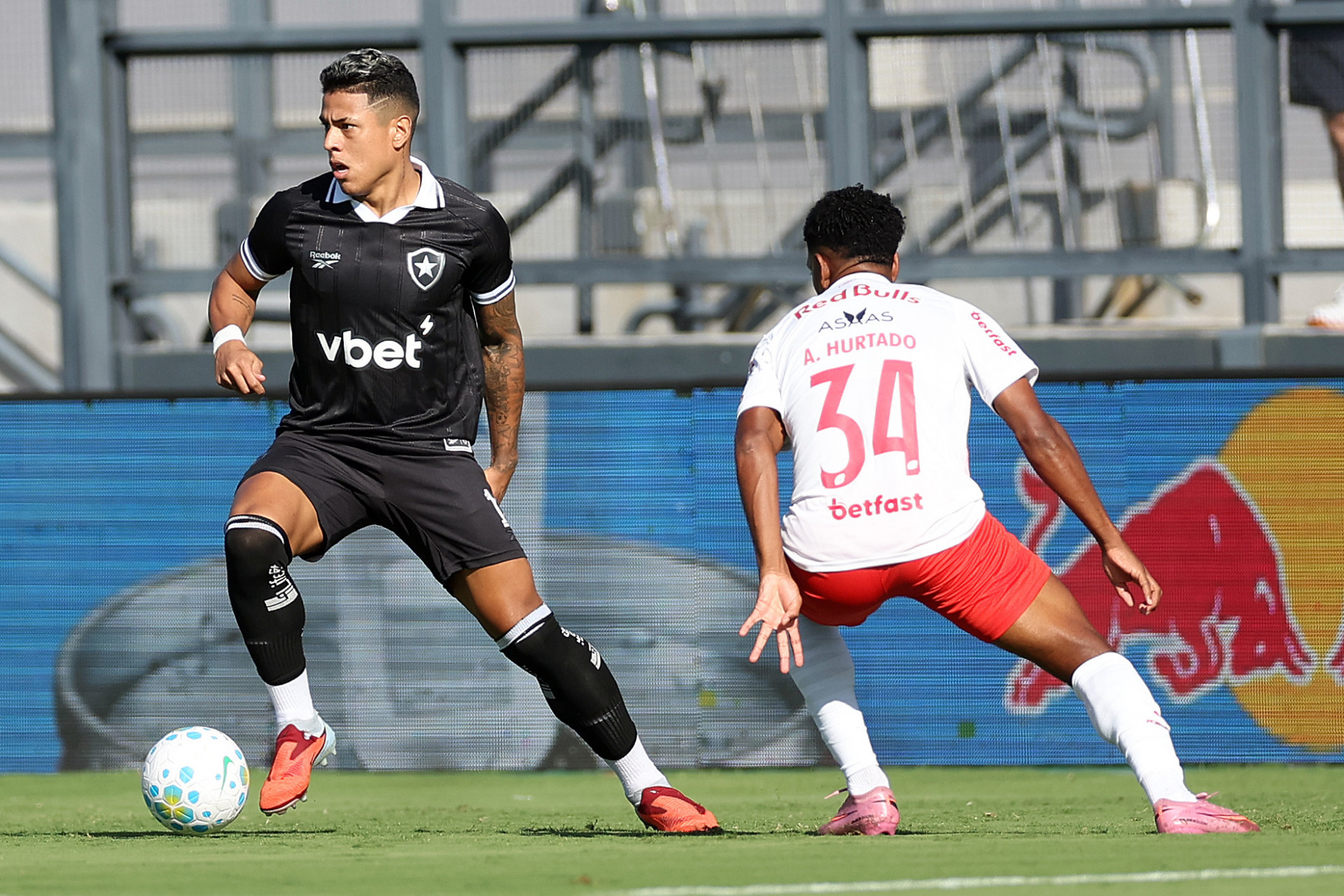 Matheus Martins em Bragantino x Botafogo - Vitor Silva / Botafogo