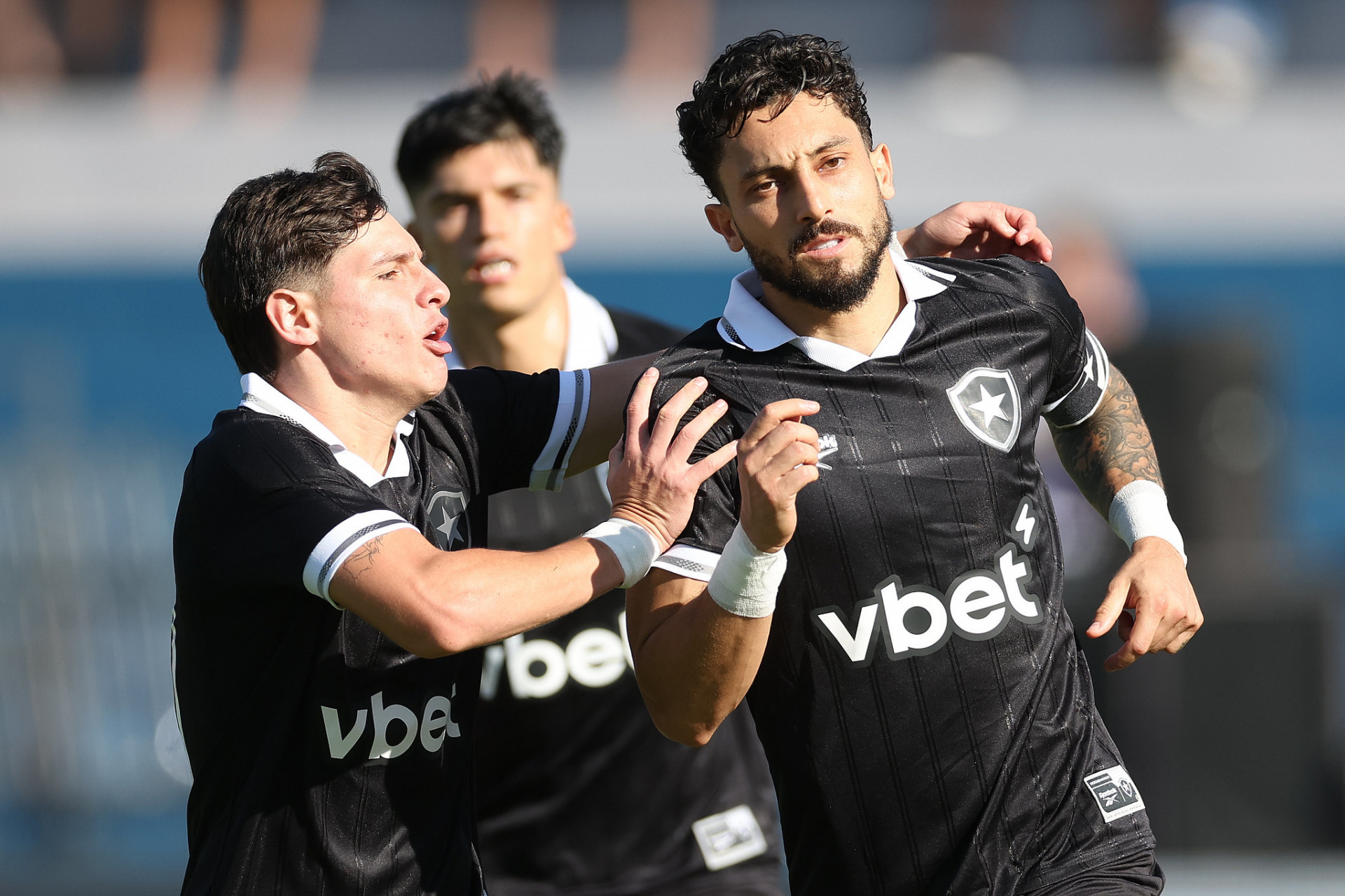 Alex Tellex comemora o gol de pênalti marcado em Bragantino x Botafogo - Vitor Silva / Botafogo