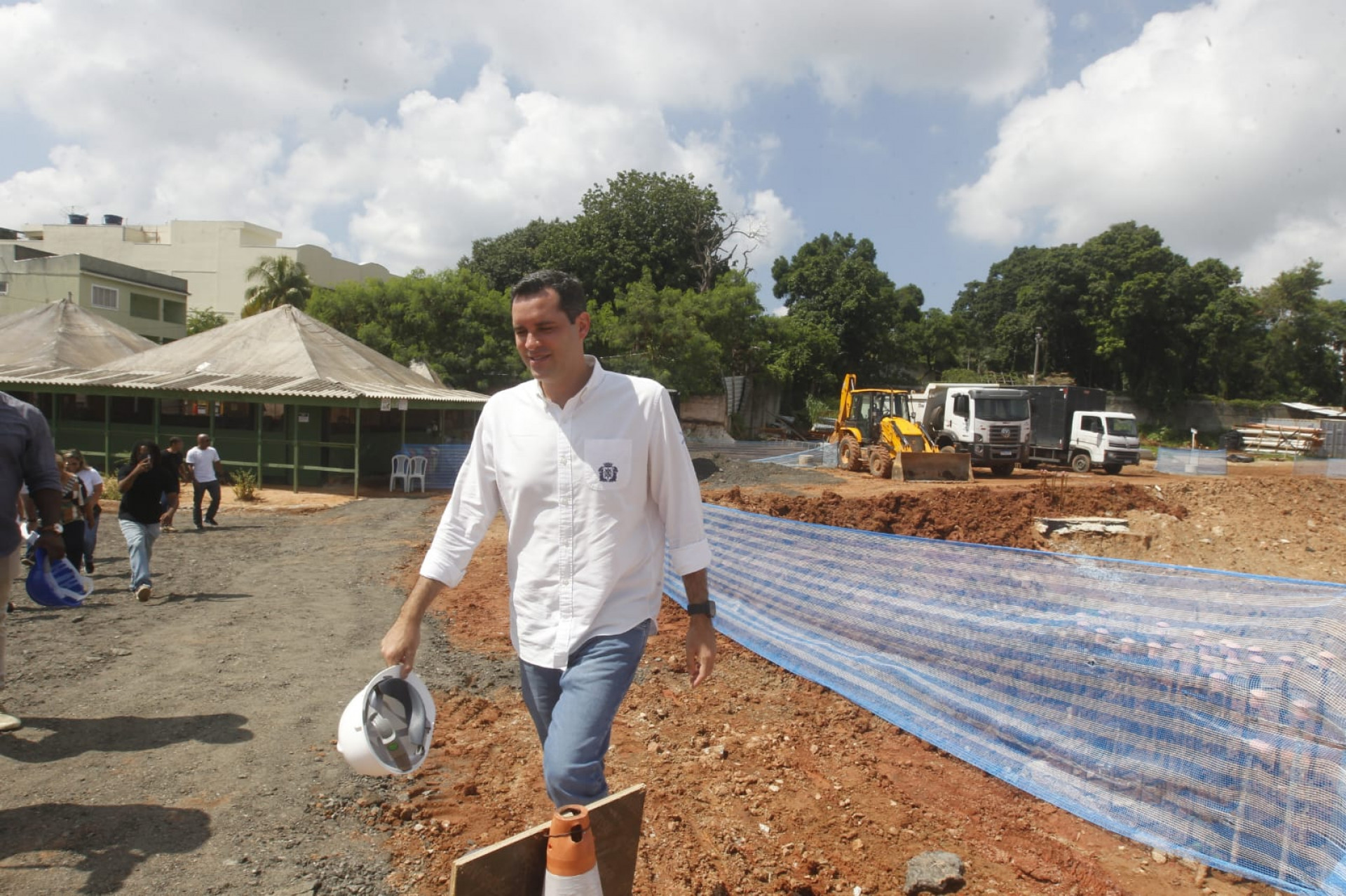Prefeito Eduardo Cavaliere visita as obras do novo Terminal BRT Bairro Imperial Santa Cruz - Reginaldo Pimenta / Agência O Dia