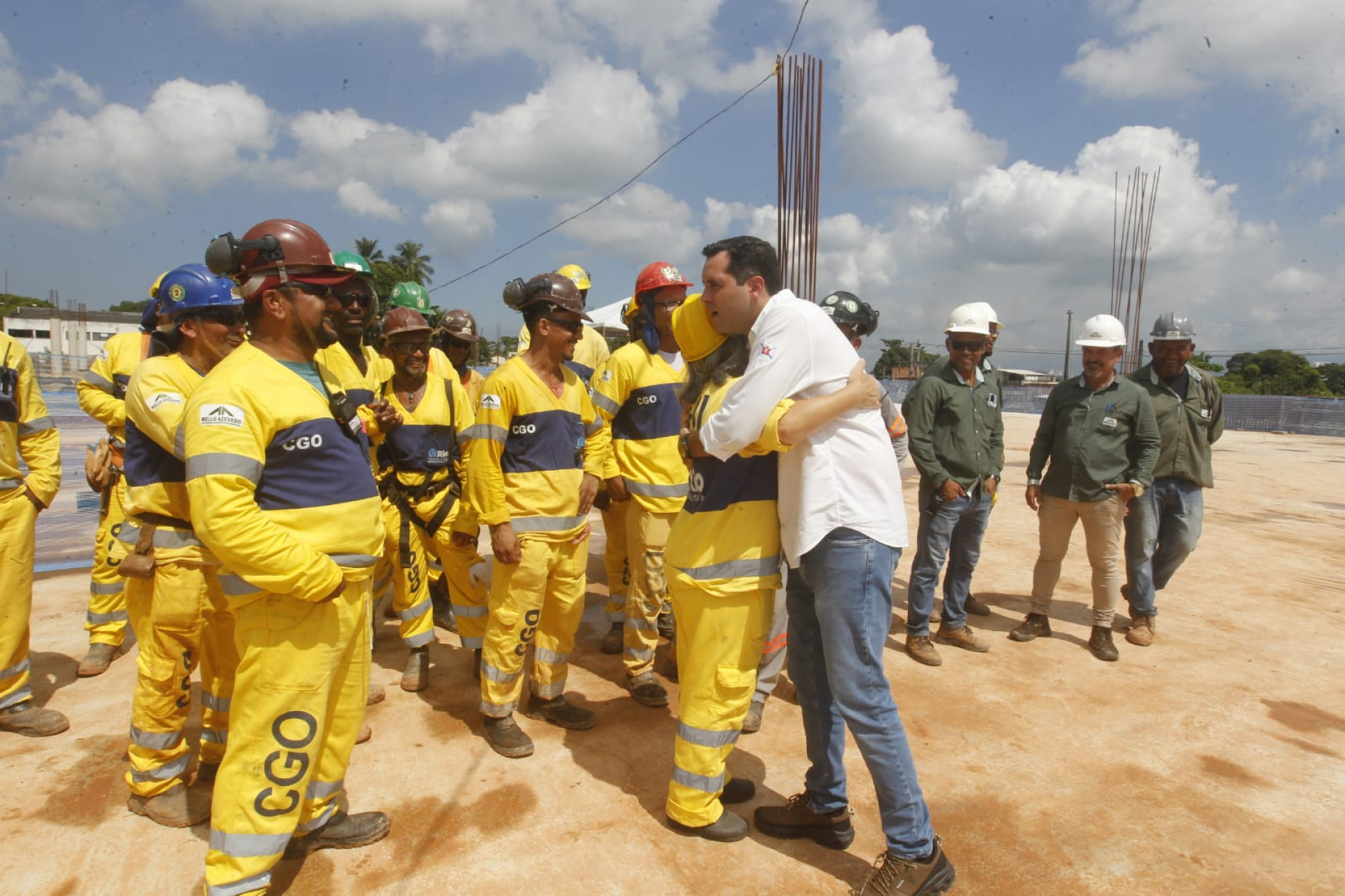 Prefeito Eduardo Cavaliere visita as obras do novo Terminal BRT Bairro Imperial Santa Cruz - Reginaldo Pimenta / Agência O Dia