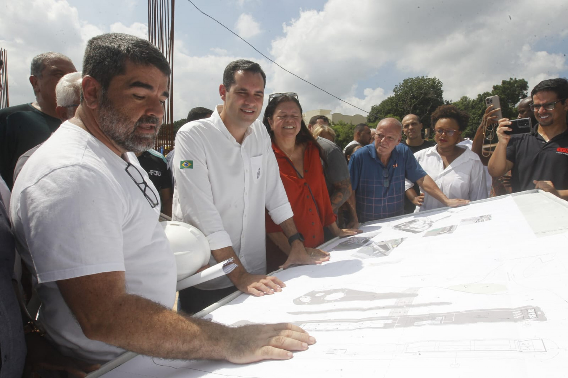 Prefeito Eduardo Cavaliere visita as obras do novo Terminal BRT Bairro Imperial Santa Cruz - Reginaldo Pimenta / Agência O Dia