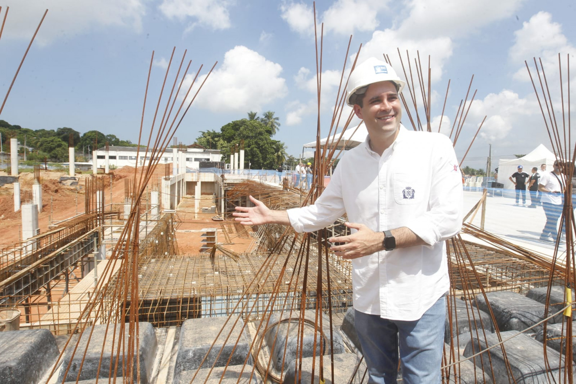 Prefeito Eduardo Cavaliere visita as obras do novo Terminal BRT Bairro Imperial Santa Cruz - Reginaldo Pimenta / Agência O Dia