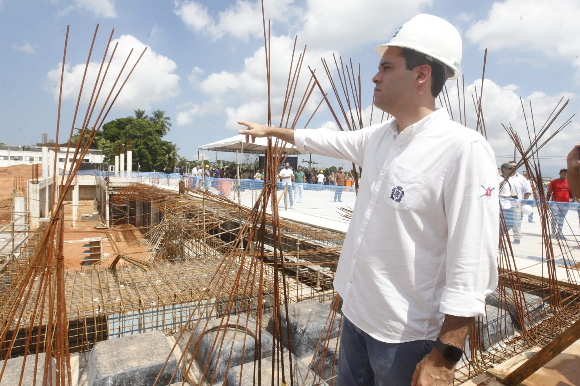 Prefeito Eduardo Cavaliere visita as obras do novo Terminal BRT Bairro Imperial Santa Cruz - Reginaldo Pimenta / Agência O Dia