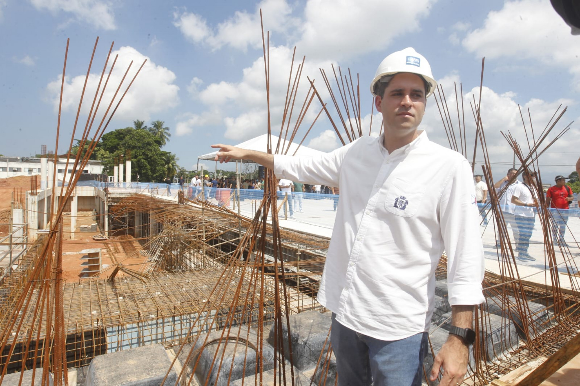 Prefeito Eduardo Cavaliere visita as obras do novo Terminal BRT Bairro Imperial Santa Cruz - Reginaldo Pimenta / Agência O Dia