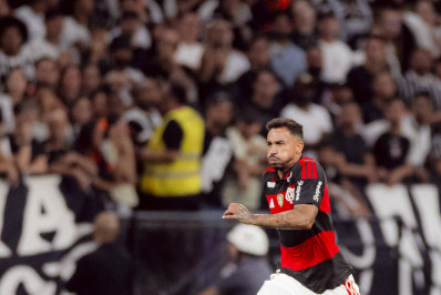 Danilo avalia decisão da arbitragem e valoriza ponto conquistado pelo Flamengo