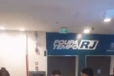 Vídeo! Homem é preso em flagrante no Bangu Shopping, após vender celulares furtados