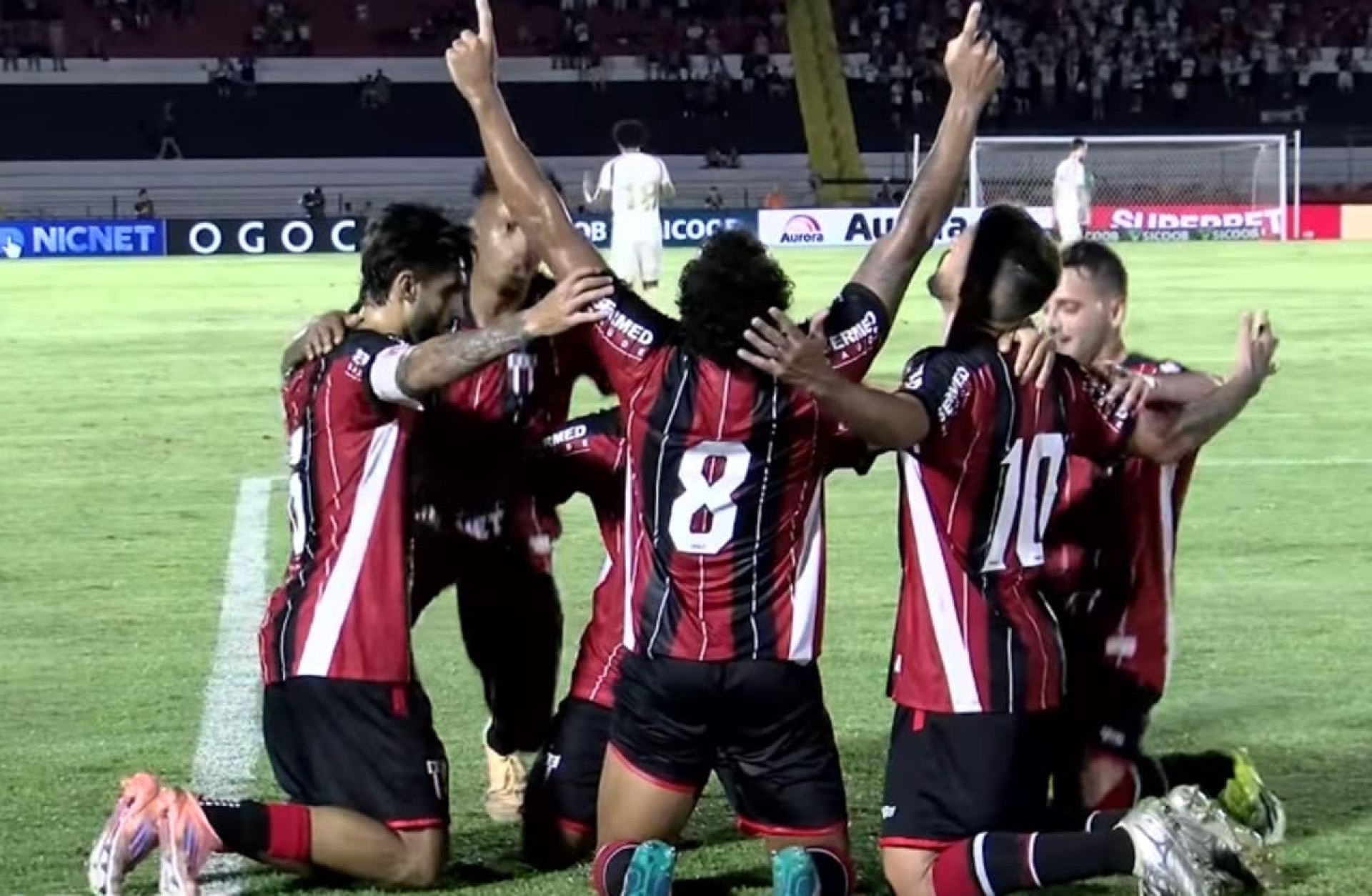 Fortaleza leva de 4 a 0 na S&eacute;rie B e Carpini v&ecirc; sombra de Vojvoda