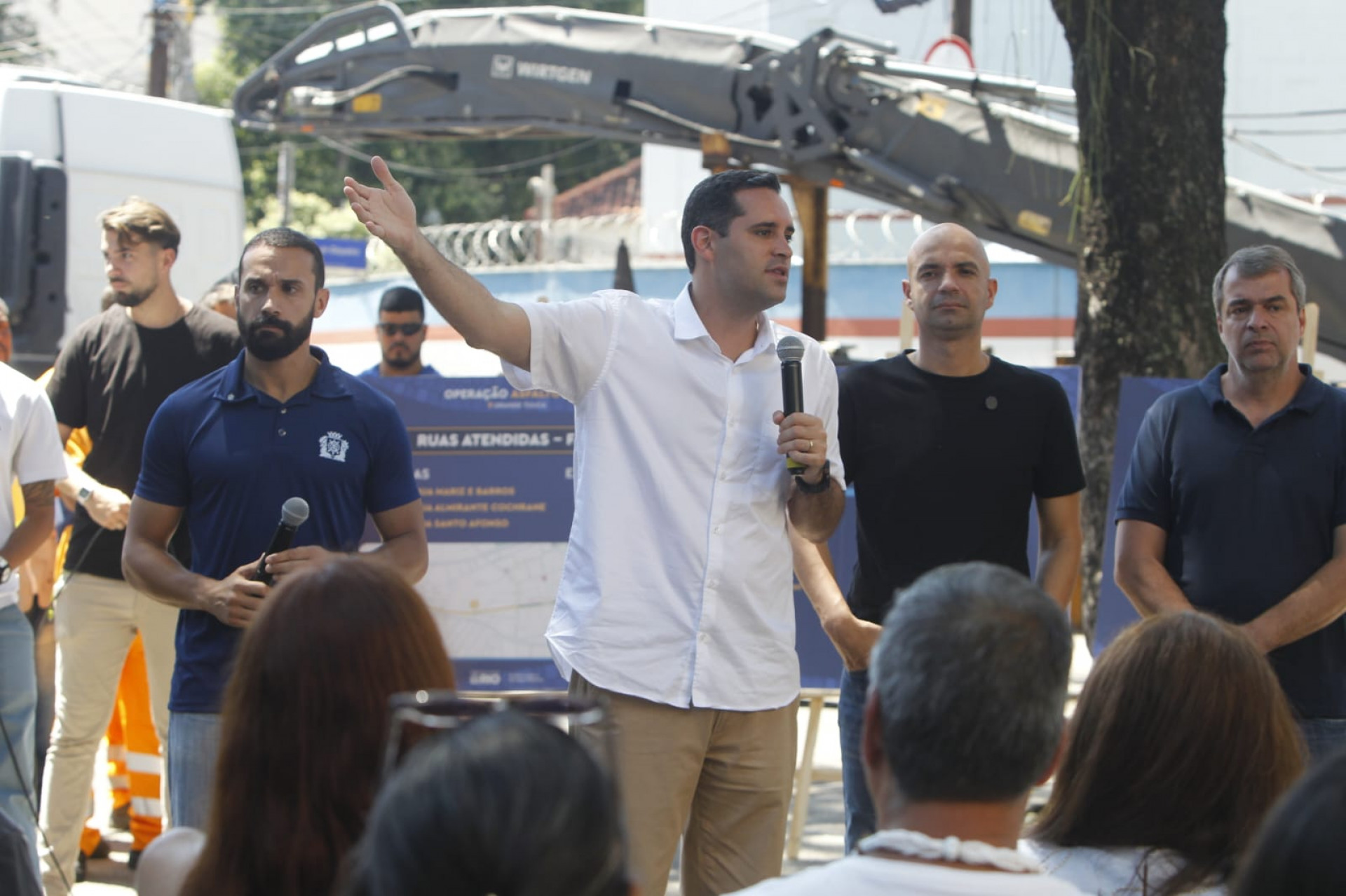 Prefeito do Rio, Eduardo Cavaliere apresenta nova fase do Programa Asfalto Liso - Reginaldo Pimenta / Agência O Dia