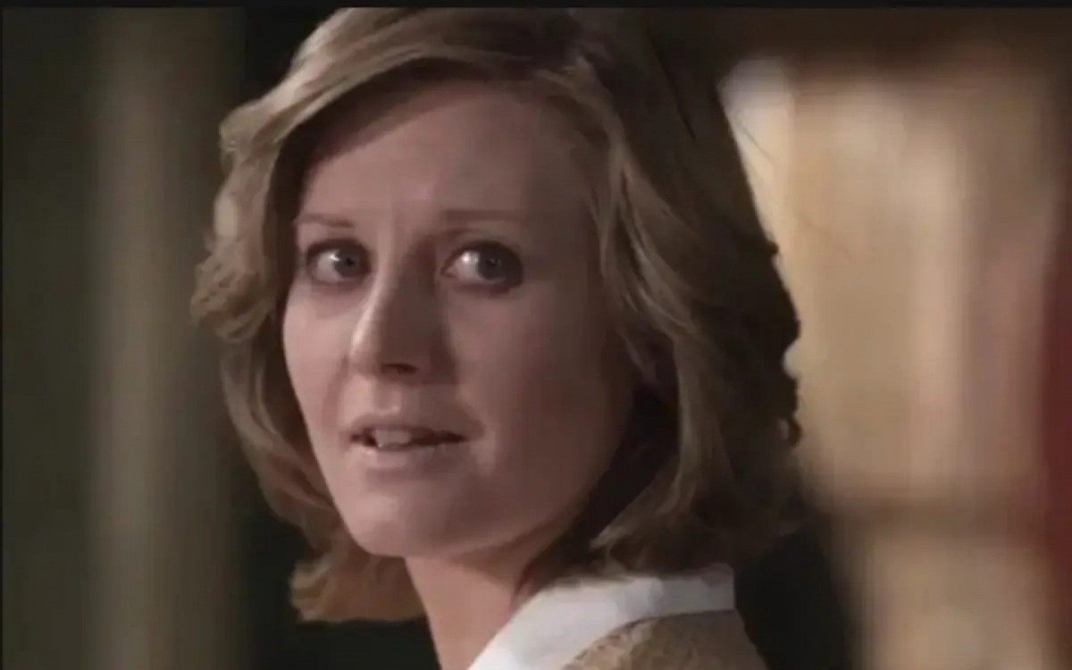 Atriz Carrie Anne Fleming é conhecida por papéis em séries como 'Supernatural' e 'iZombie' - Reprodução/ internet