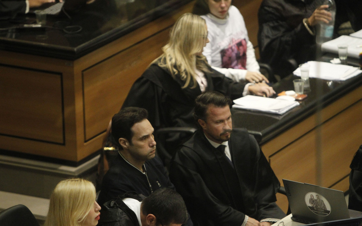 Defesa de Jairo Souza Santos J&uacute;nior, o Jairinho, abandonou j&uacute;ri do caso Henry Borel